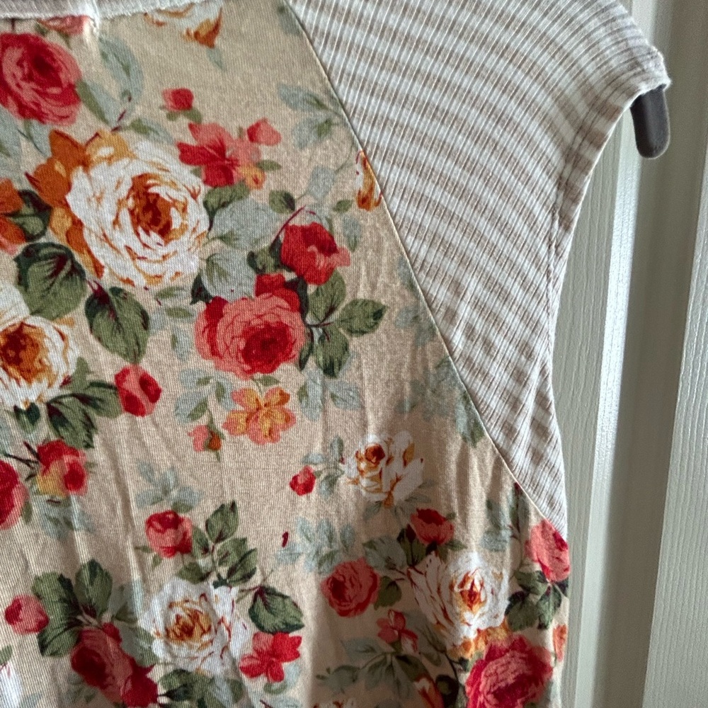 Cute sleeveless top